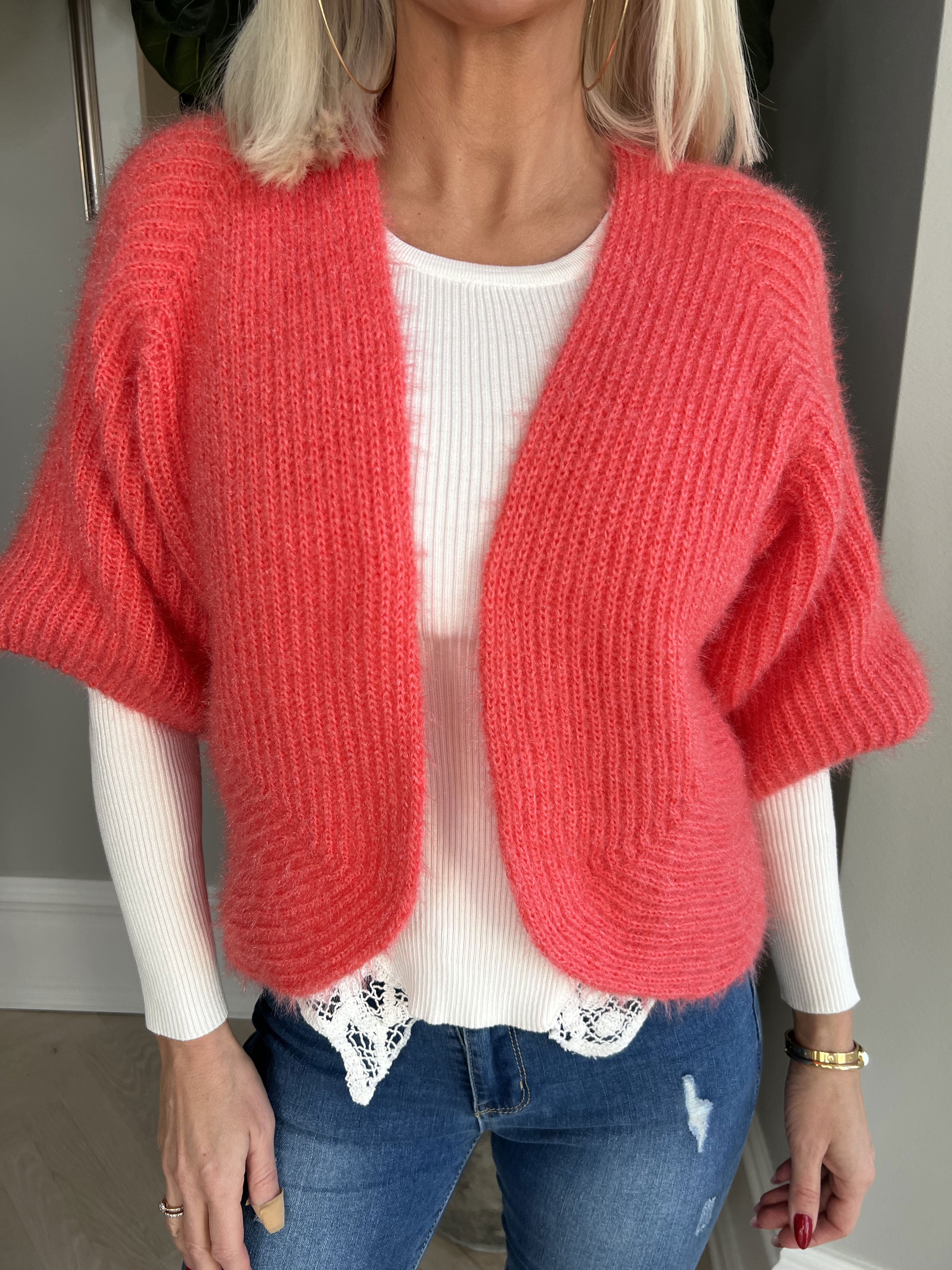 Franca - Sød fluffy bolero i strik